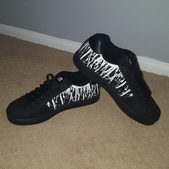 Vans Other - Vans Sz 10.5 Graffiti NWOT Black White